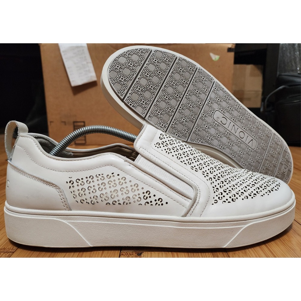 Vionic Kimmie Perf Sneakers Gray Built-In Arch Support Women's Size 13 Leather